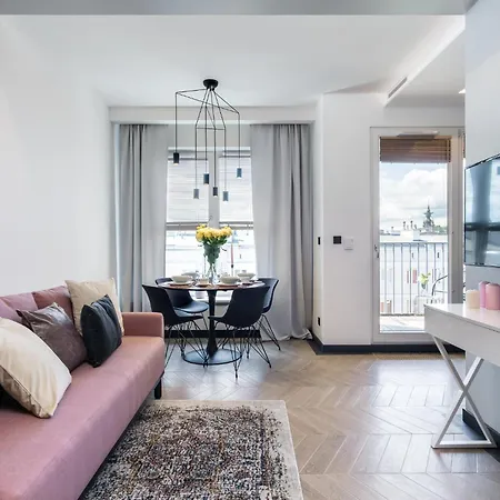 Elite Old Town Rajska Apartment *